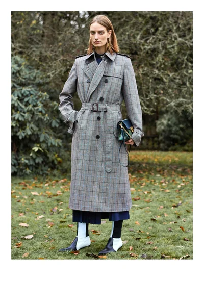Look 17